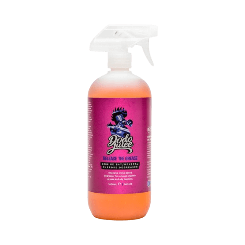Citrusbaserad motortvätt från Dodo Juice som löser upp fett, smuts och oljerester i motorutrymmet.